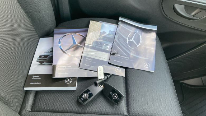 Mercedes-Benz Sprinter 315Cdi L2 Diesel Rwd 3.5t H2 Pro Van 9G-Tronic